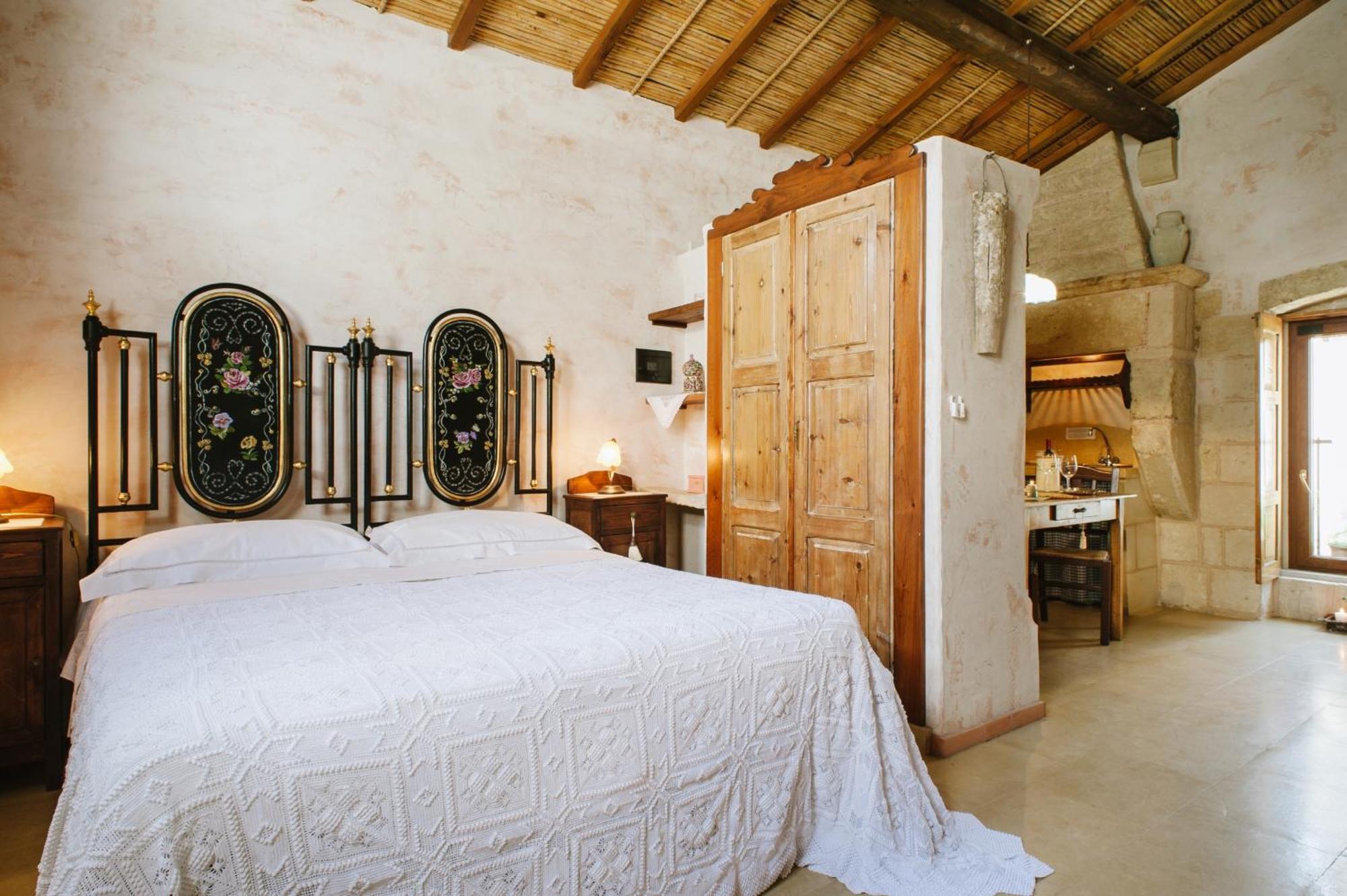 Borgoterra Bed & Breakfast Martano Exterior foto